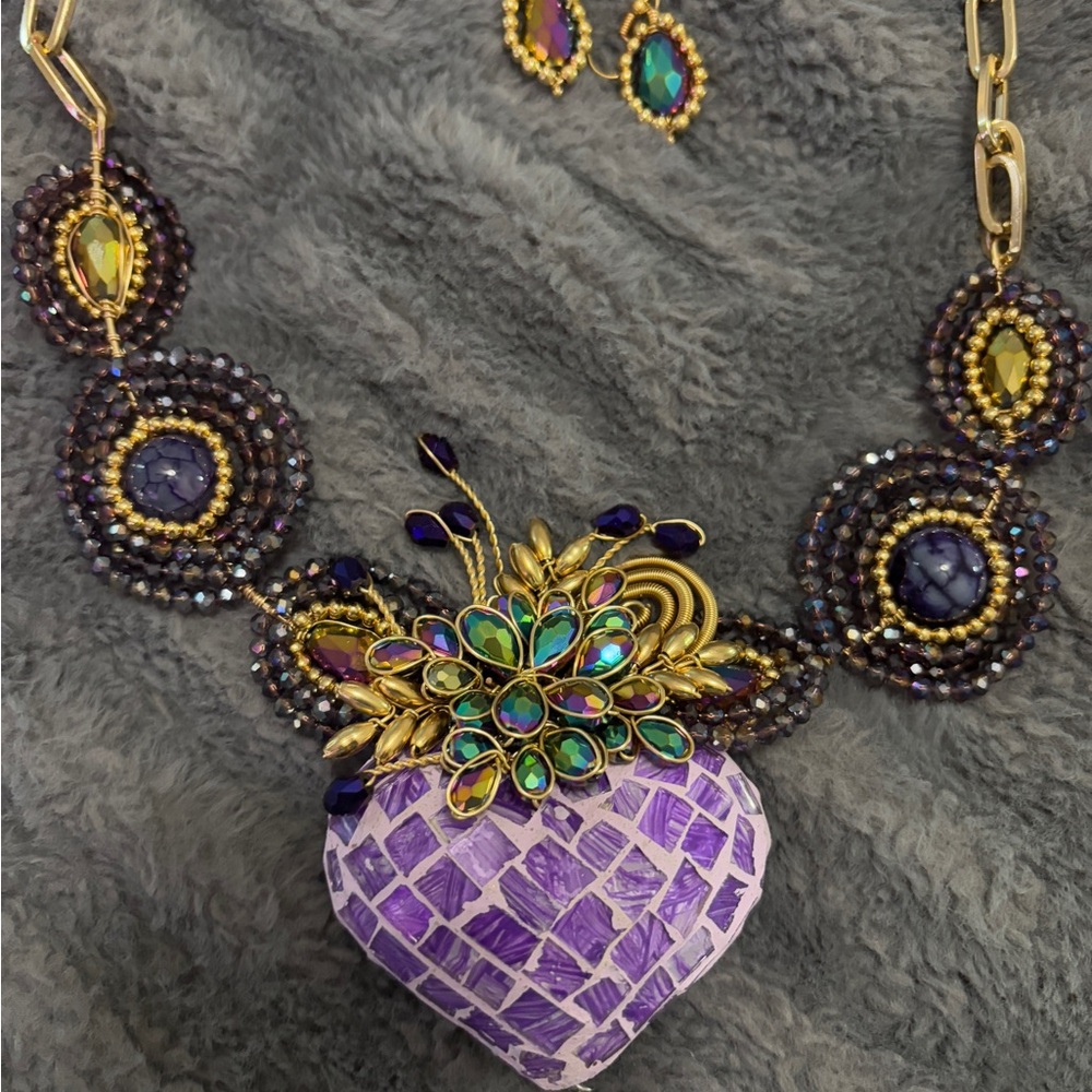 Elegant Purple and Gold Necklace with Earrings